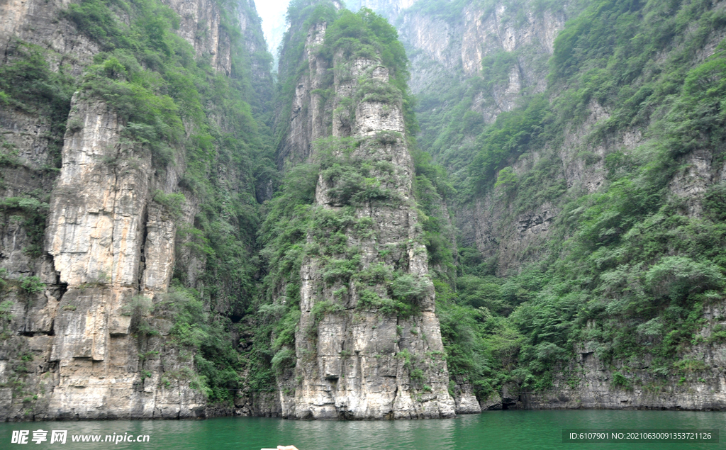 龍慶峽