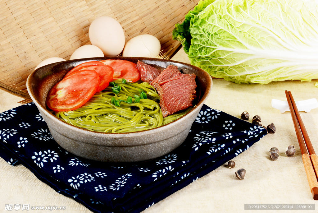 誘人的美食苦蕎面