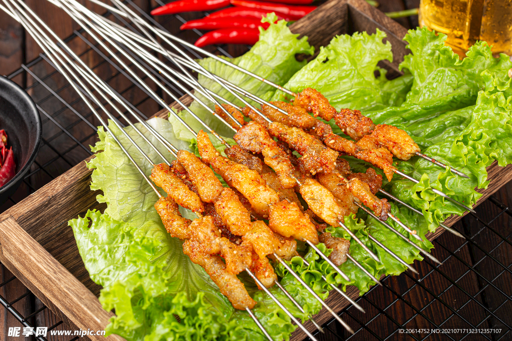 烤羊肉串美食