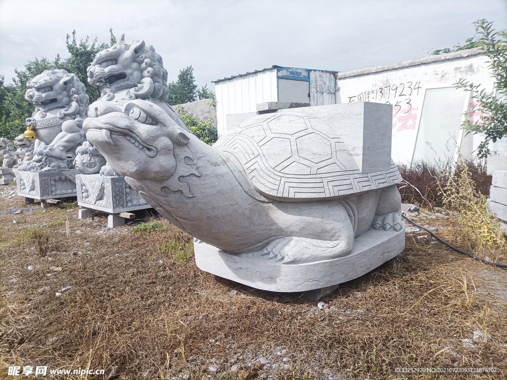 龜駝碑