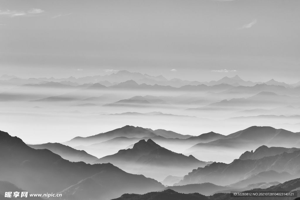 山脈山峰