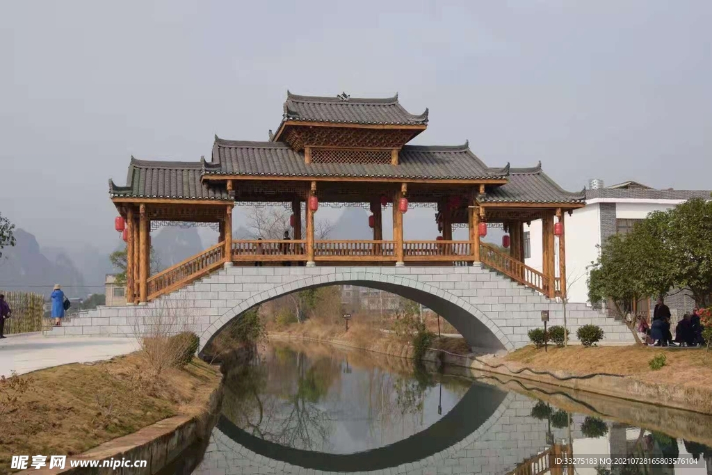 風(fēng)雨橋