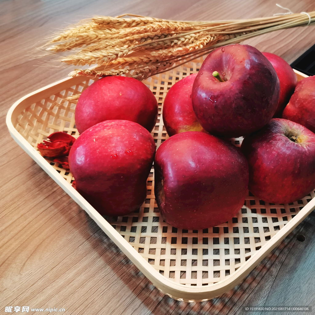 蘋(píng)果