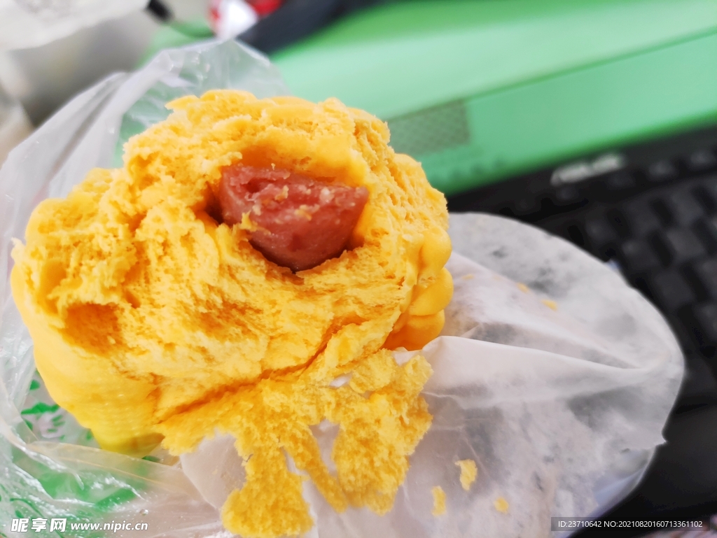 玉米烤腸饅頭