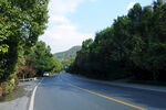 山区公路风景图片