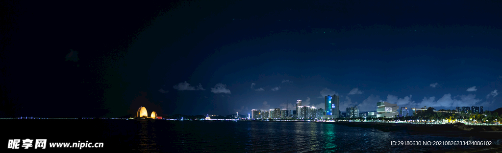 海边城市夜景