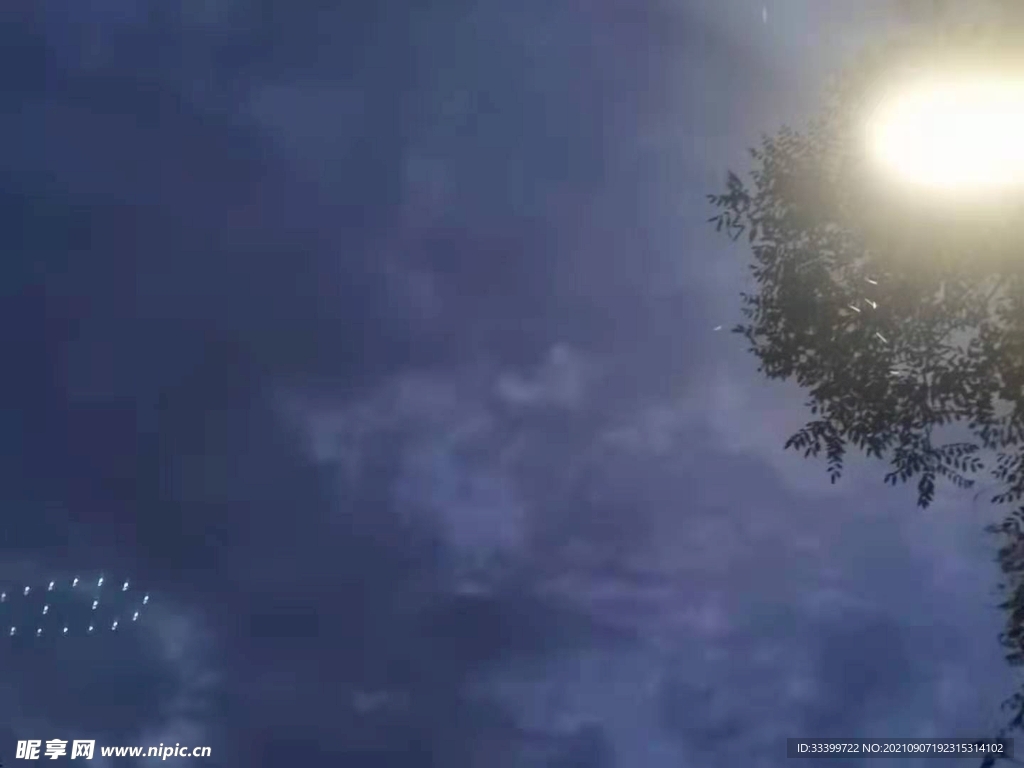 夜晚的燈