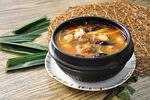 高清美食图片-泰式排骨汤