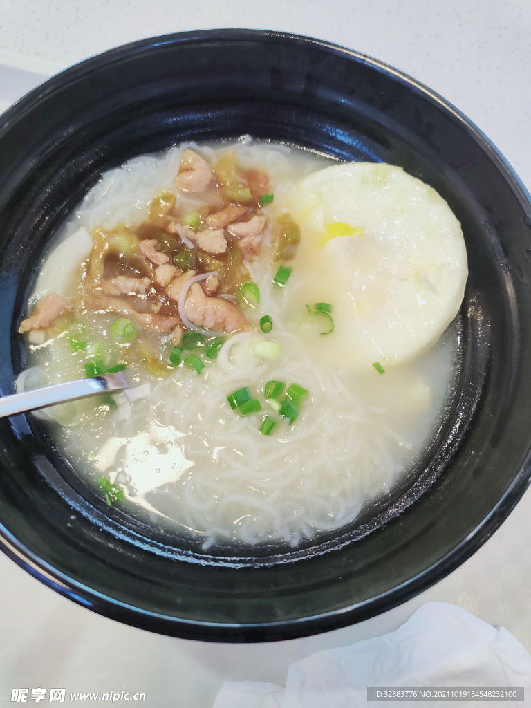 瘦肉米粉