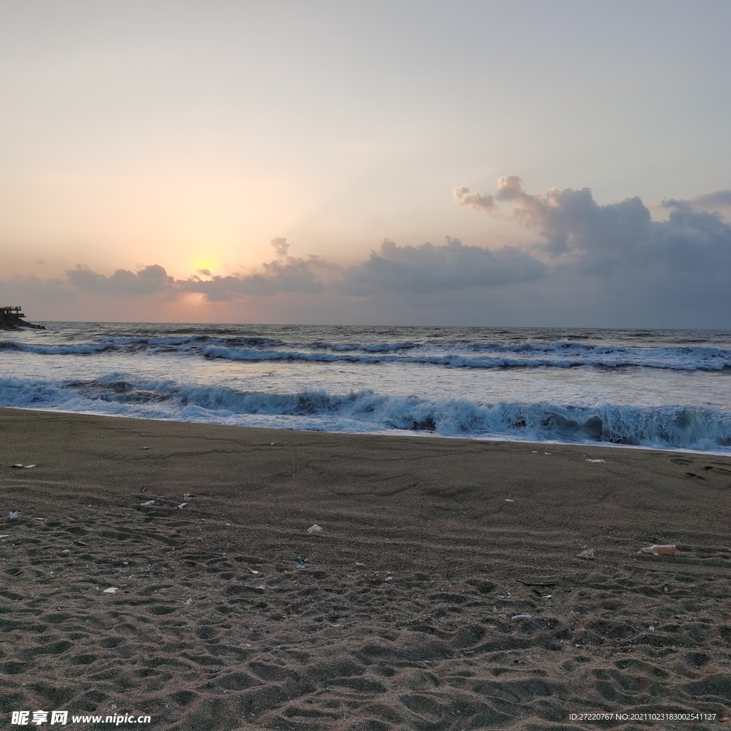 双月湾海滩看日出