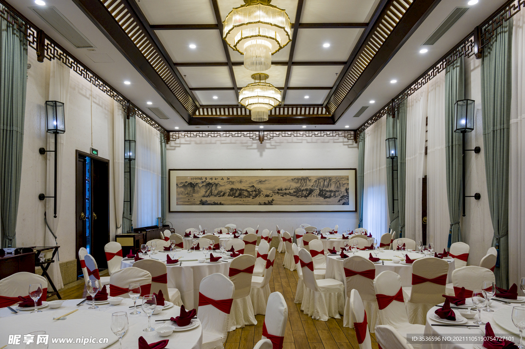 宴会厅巨型中国山水画 