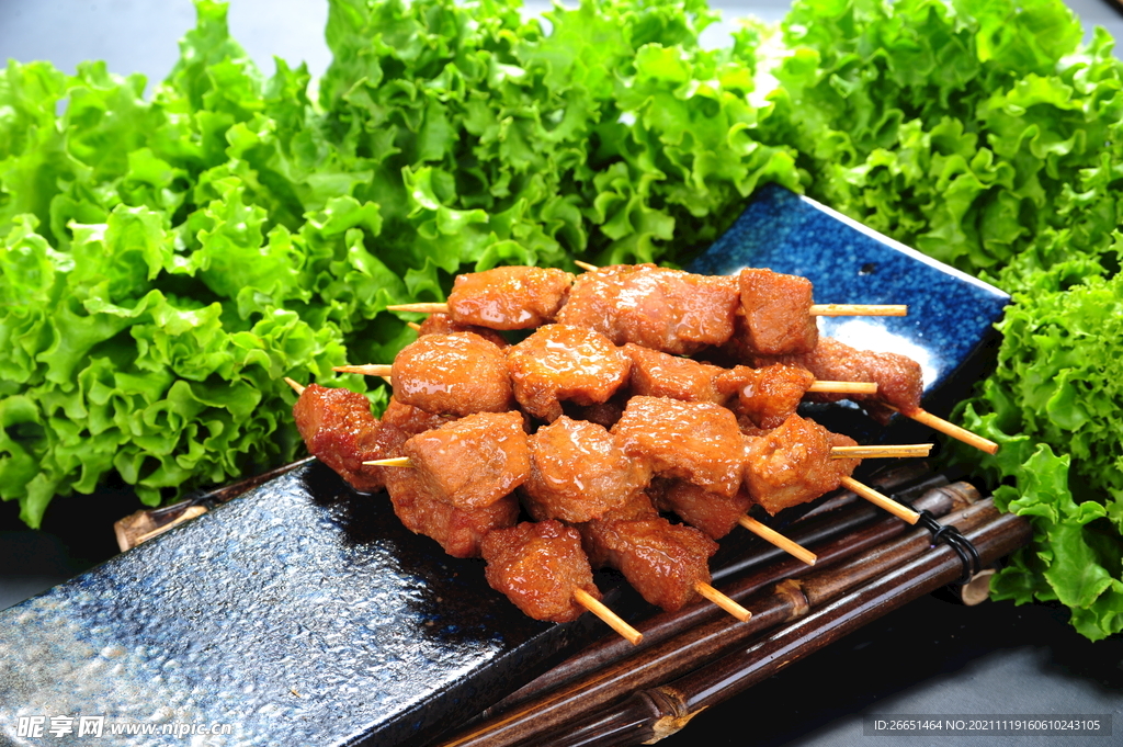 鹵肉串
