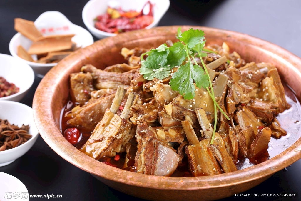 特色羊肉煲  羊肉火鍋 大碗羊