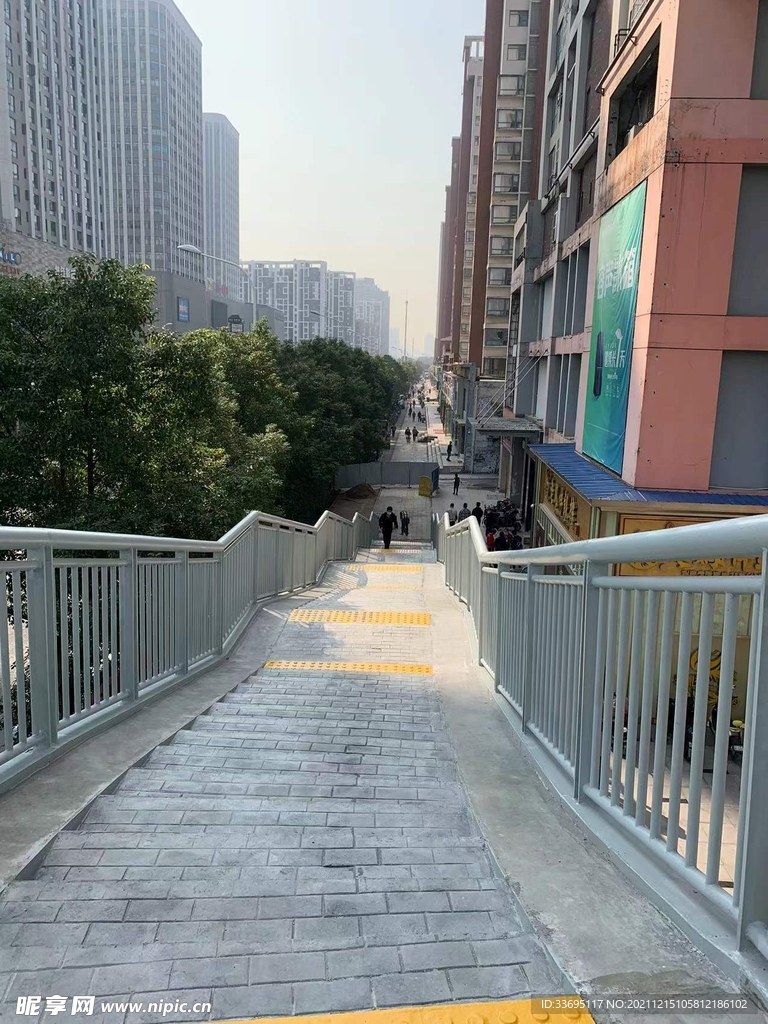 武昌南湖天橋