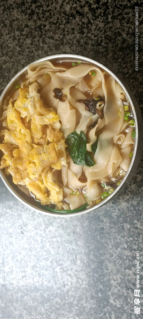 酸湯雞蛋面
