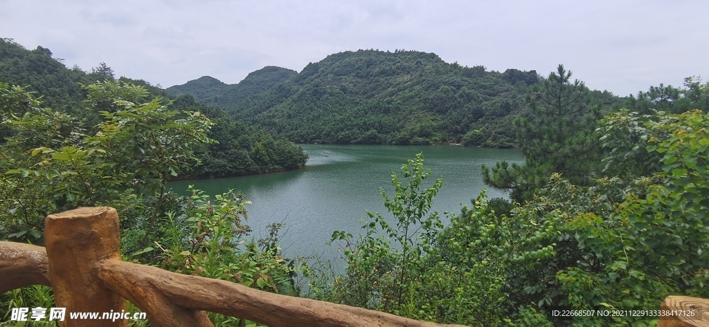 山川湖景