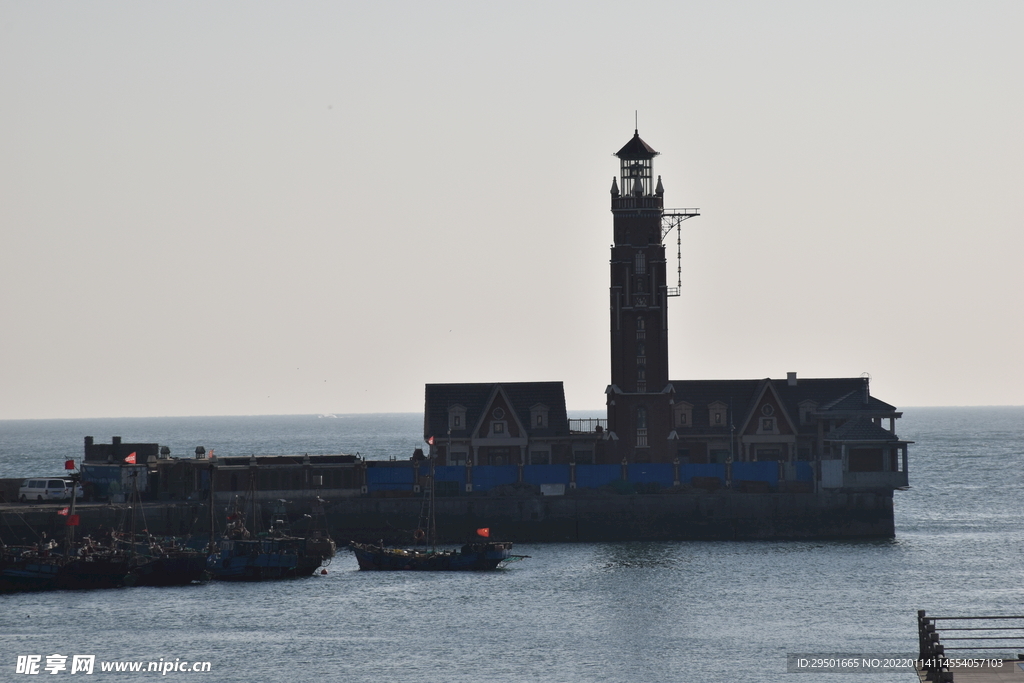 渔港码头港口渔船海港海湾灯塔