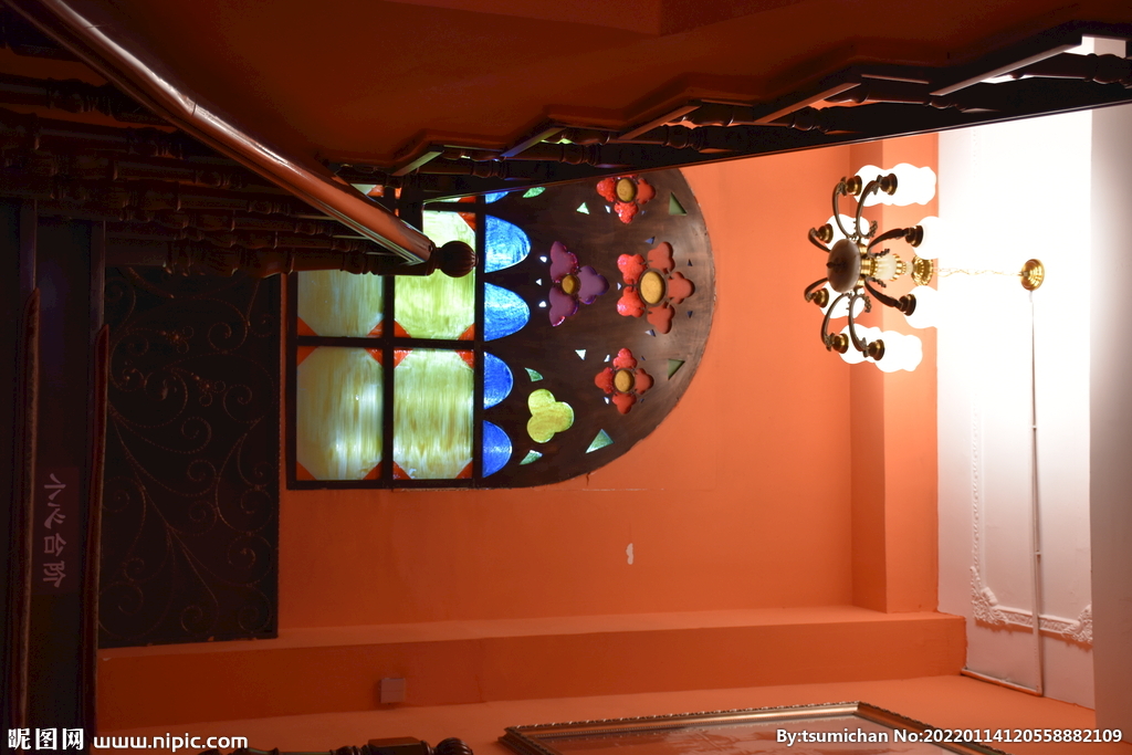欧式复古室内楼梯吊灯窗花装饰