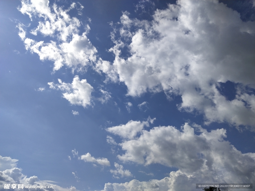 天空云朵