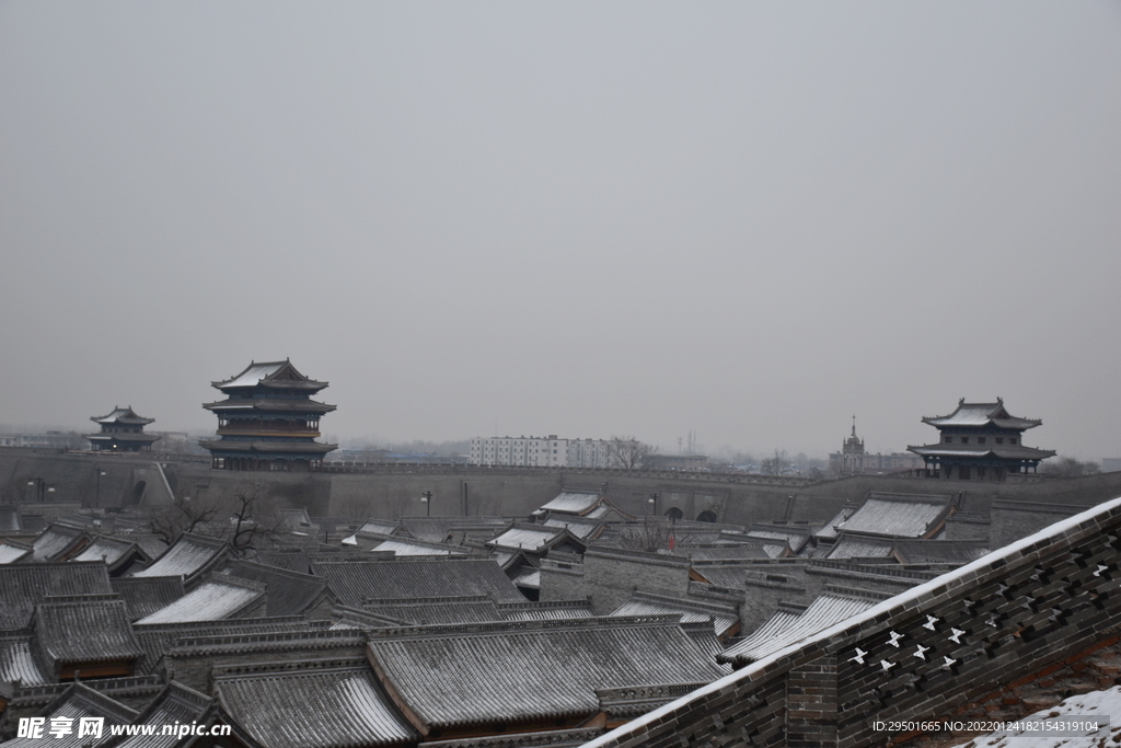忻州古城古建筑冬天雪景屋顶积雪