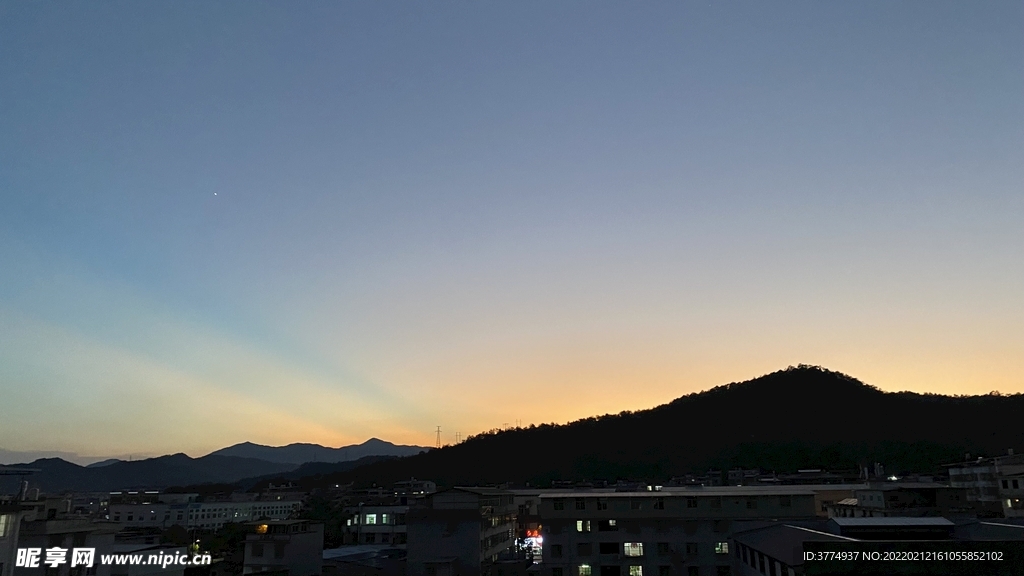 落日余暉