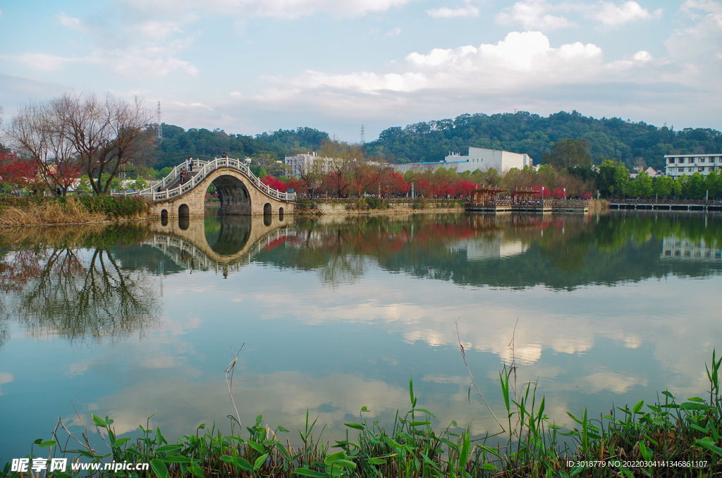水墨山水