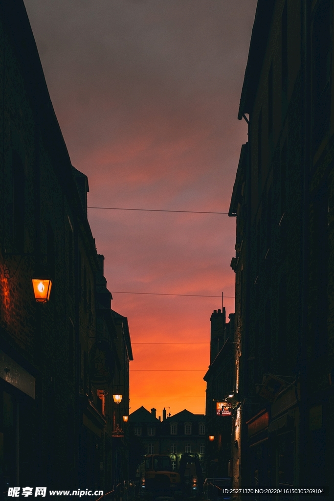 街道夜景