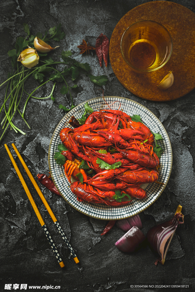 夏季麻辣小龍蝦美食
