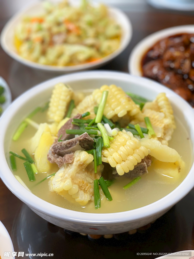 玉米排骨湯