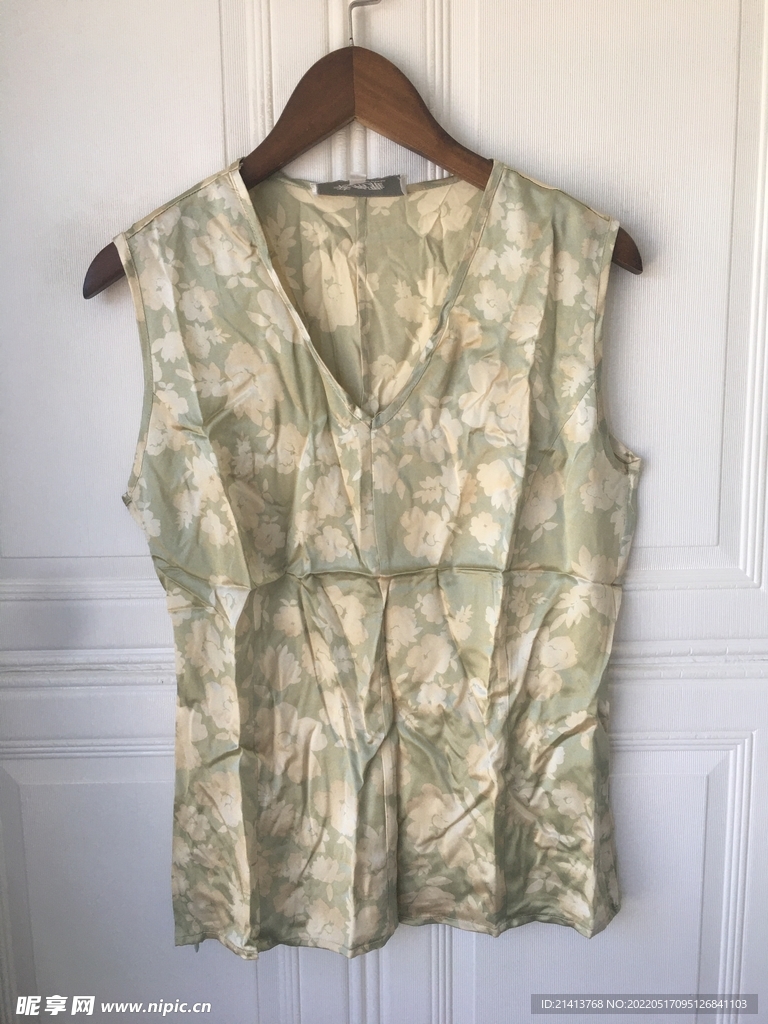 女性服飾服裝 