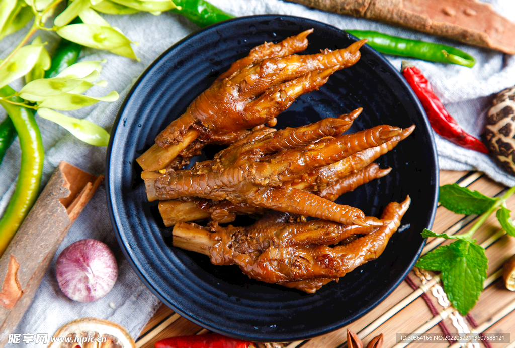 麻辣雞爪美食