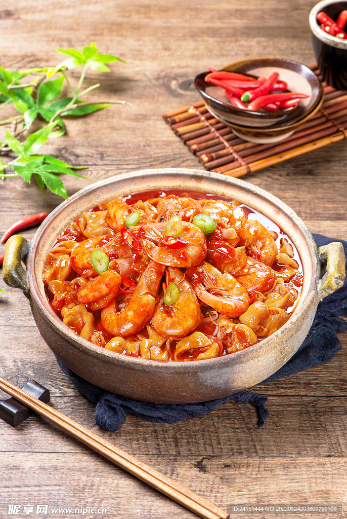 砂煲肥腸大蝦