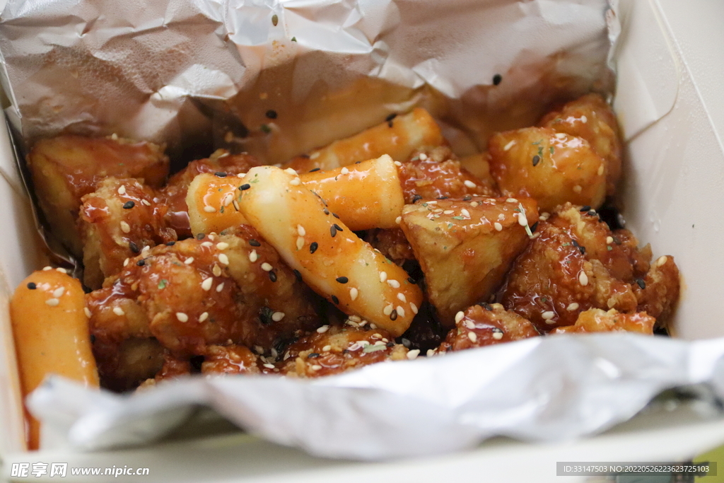 美味食品餐饮炸鸡块年糕韩式小吃