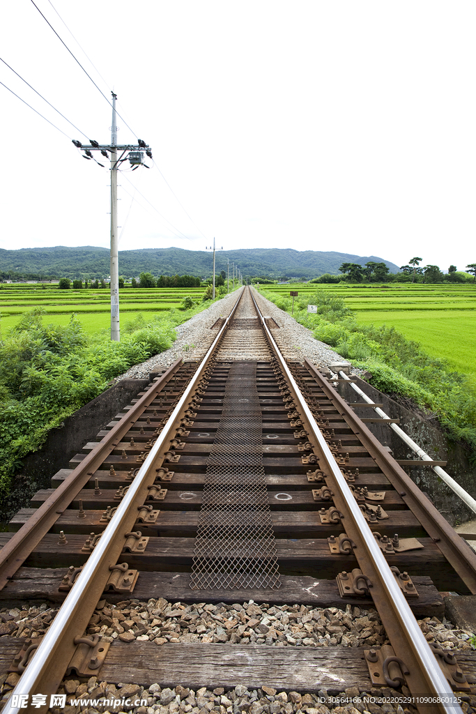 戶外鐵軌公路設施