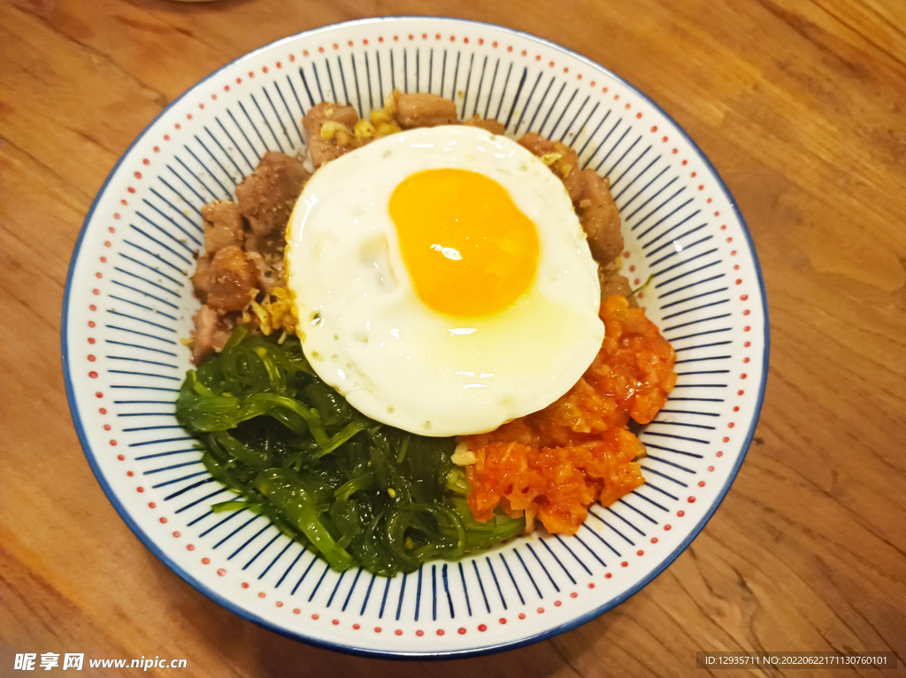 雞蛋伴飯