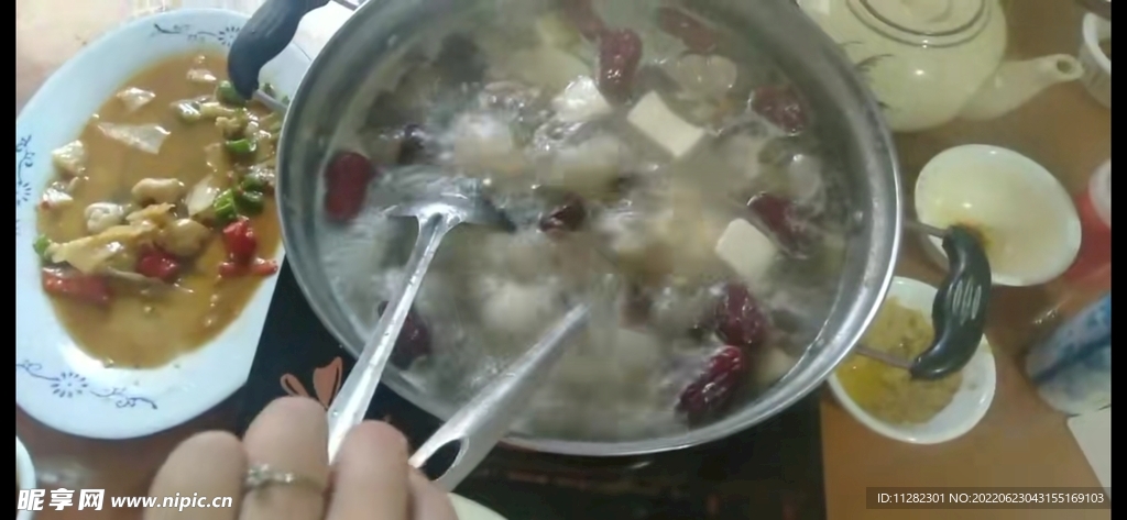 吃火鍋