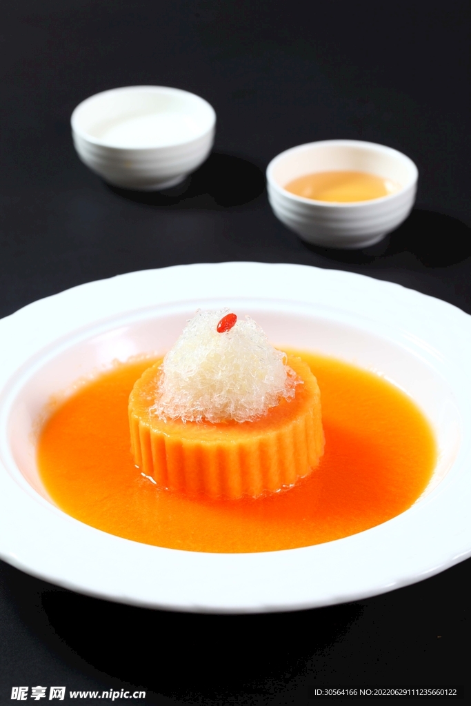 滋補(bǔ)養(yǎng)生南瓜燕窩美食