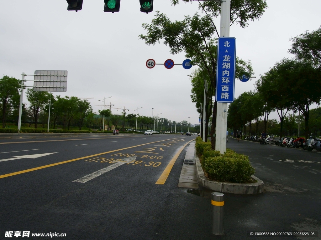 公交車(chē)道