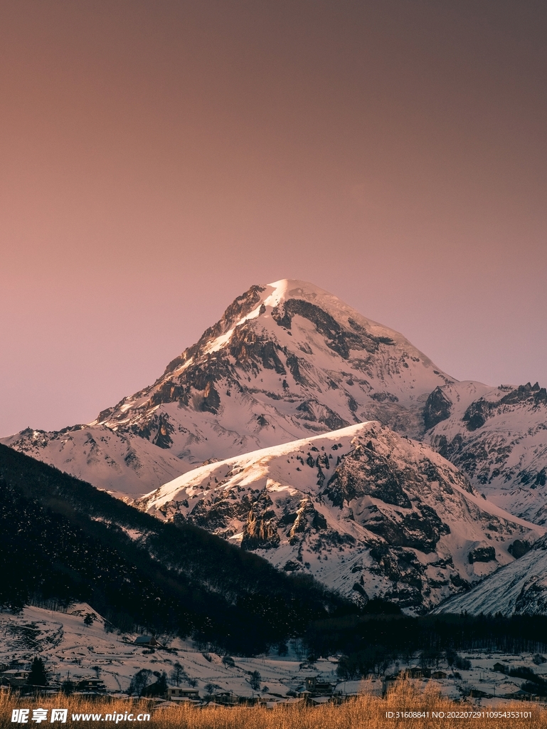 雪山日景