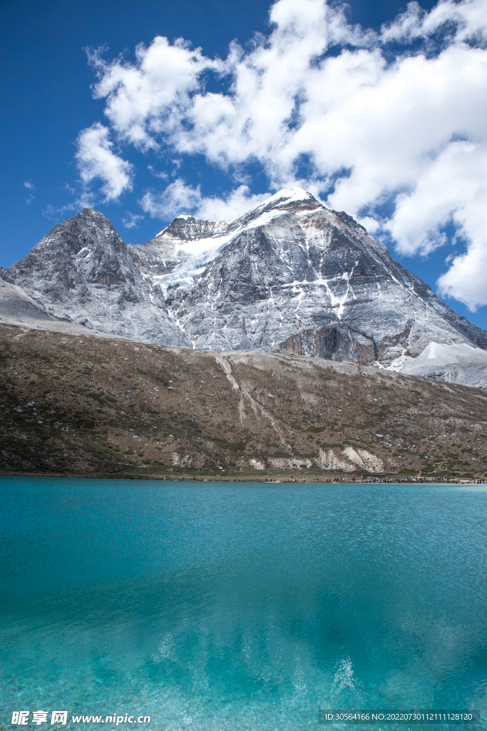 戶外湖水雪山自然