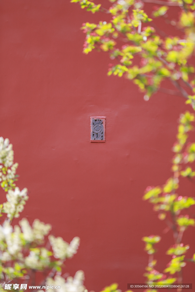 戶外復(fù)古紅墻建筑