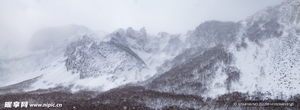 戶外冬季雪山山脈