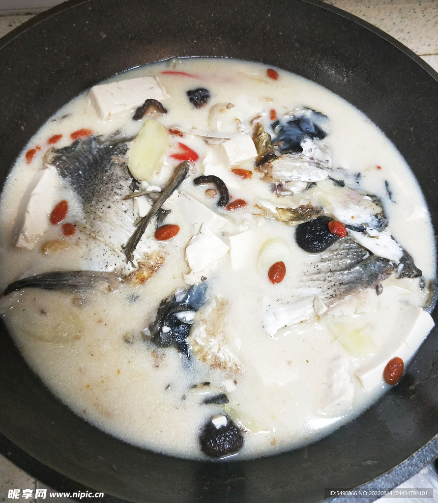 鐵鍋魚頭