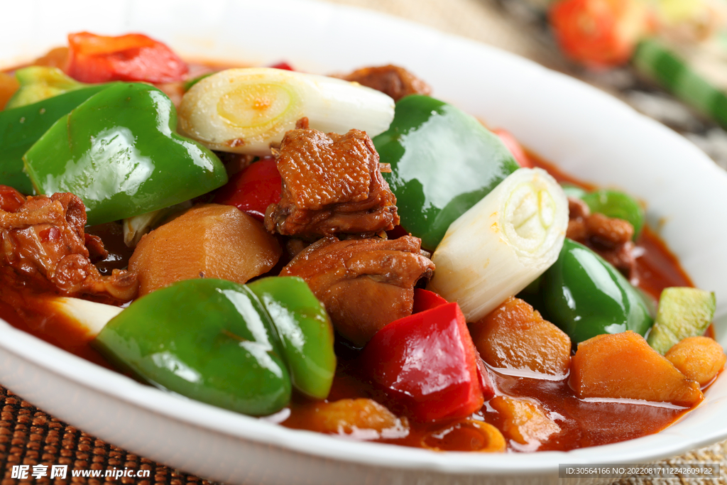 大盤(pán)雞美食
