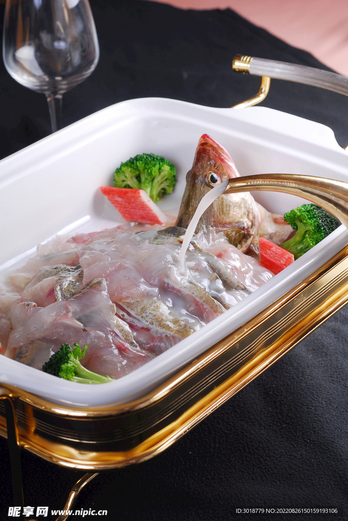 灌湯桂魚(yú)