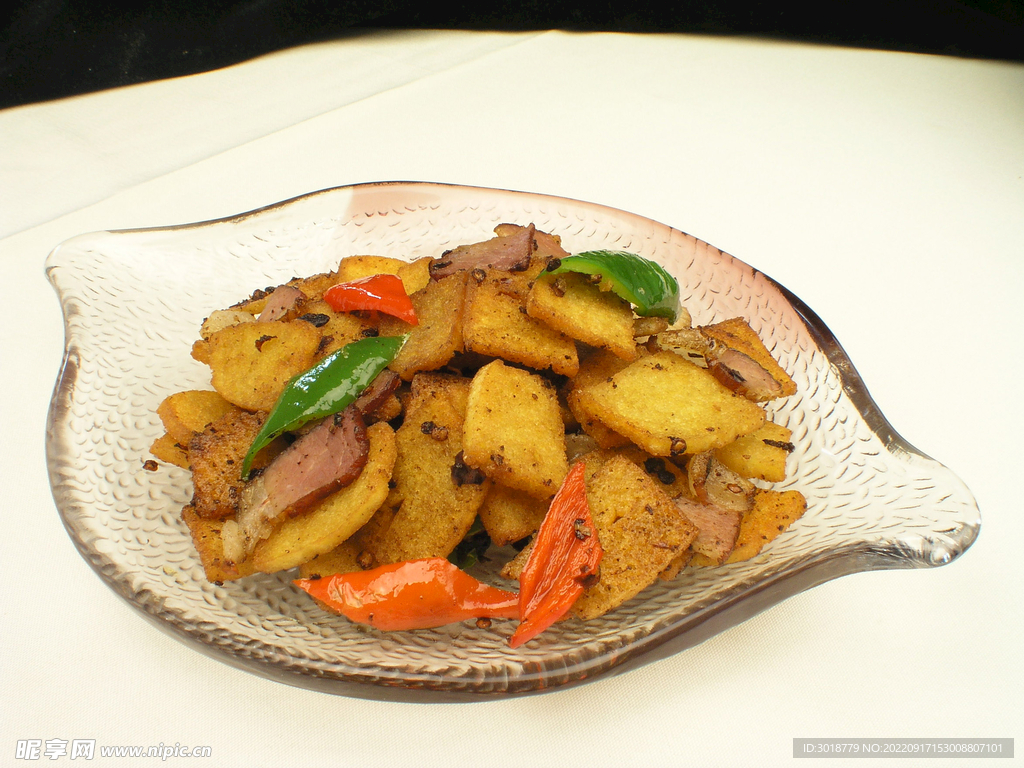 臘肉窩窩