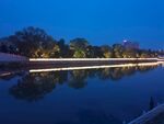 小河边美景城市夜景