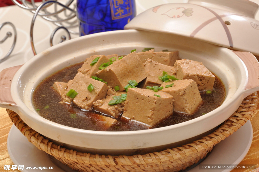 黑豆腐 