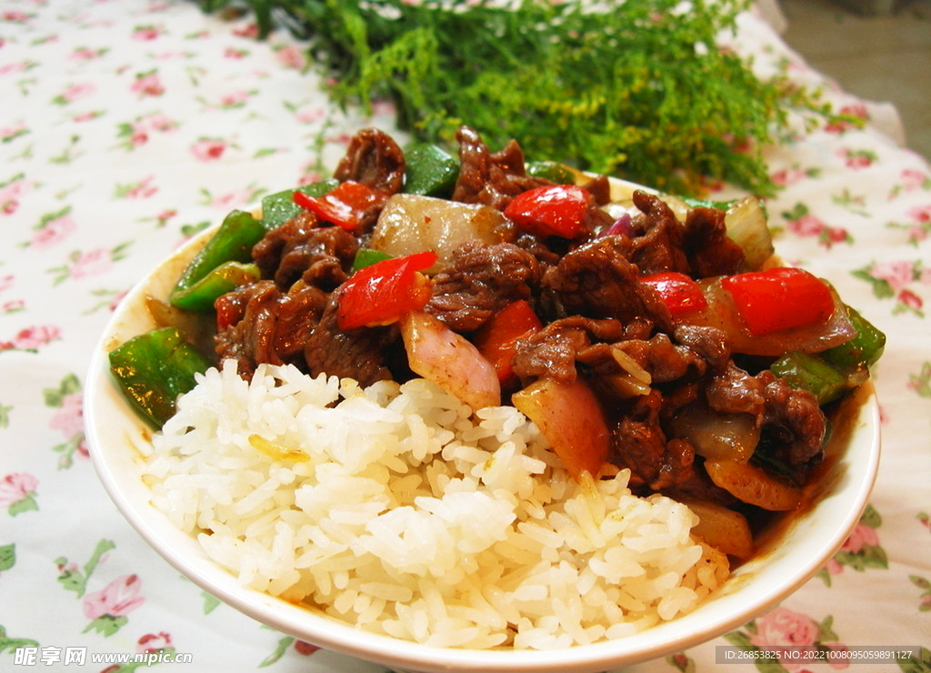 牛腩焗飯