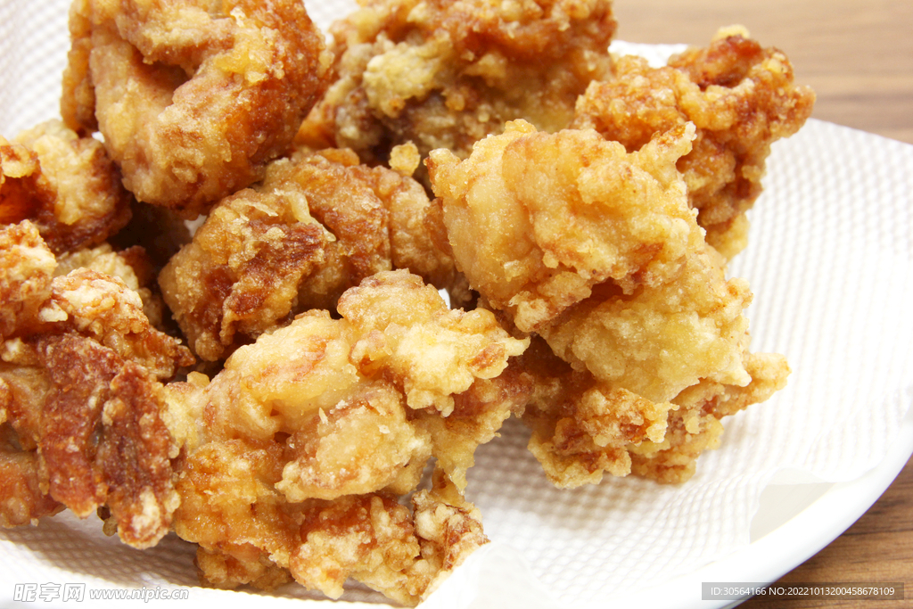 油炸酥肉美食